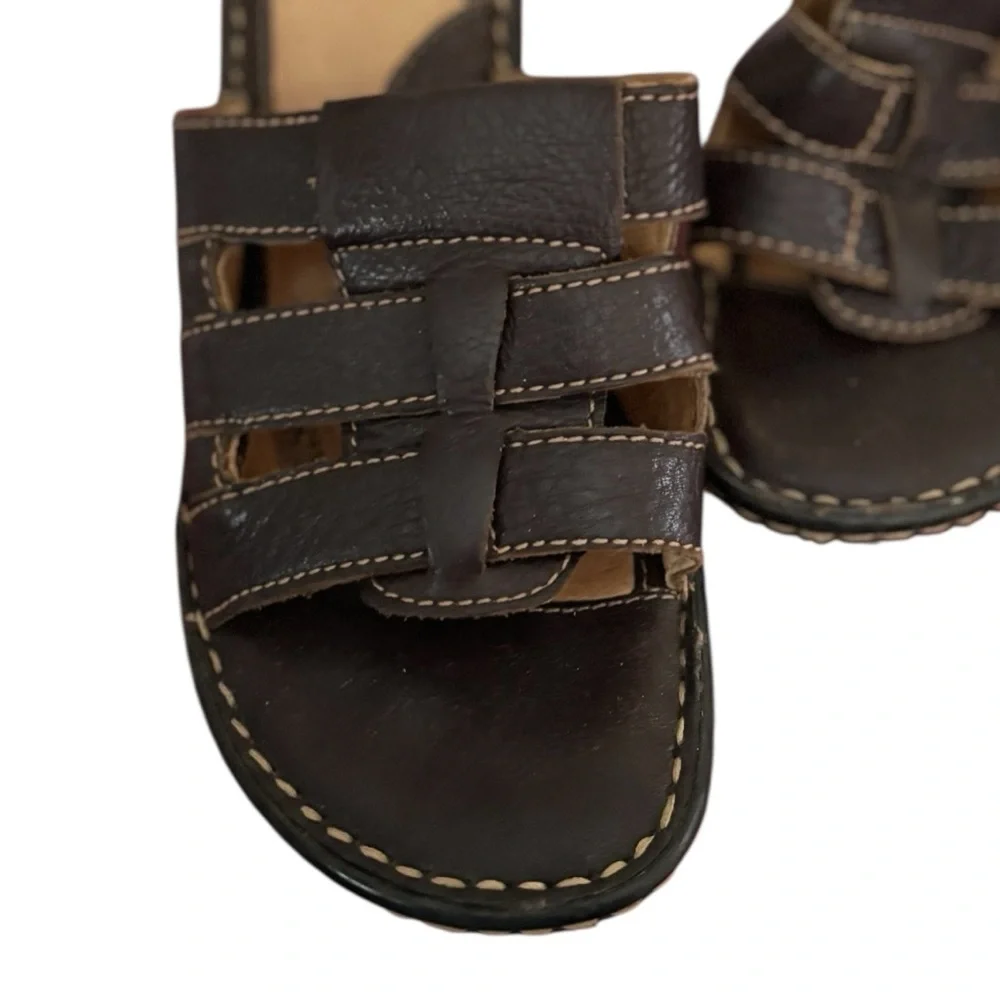 Born Y2K Platform Wedge Pebbled Brown Leather Sandals Size 8